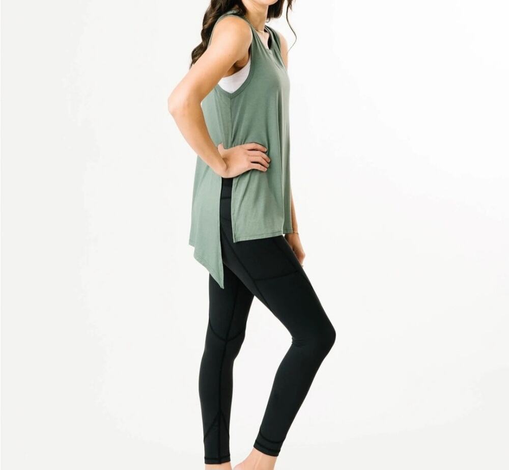 Zyia Active Green Long Fitness Slit Tank Sz 2XL Sleeveless Women's